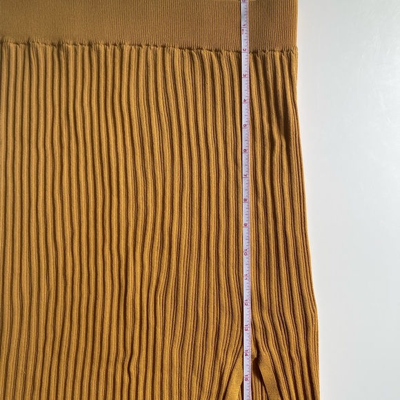 Aritzia Wilfred Zeta Ribbed Knit Slit Midi Skirt - Picture 7 of 8